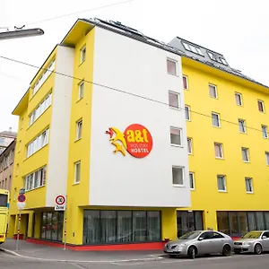 Auberge de jeunesse A&t &, Vienne